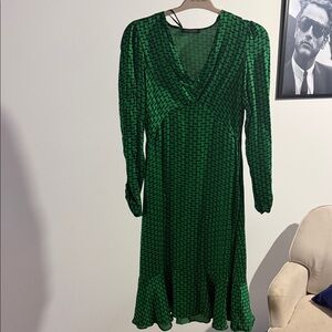 Tara Jarmon Green Geometric Long Sleeve Dress